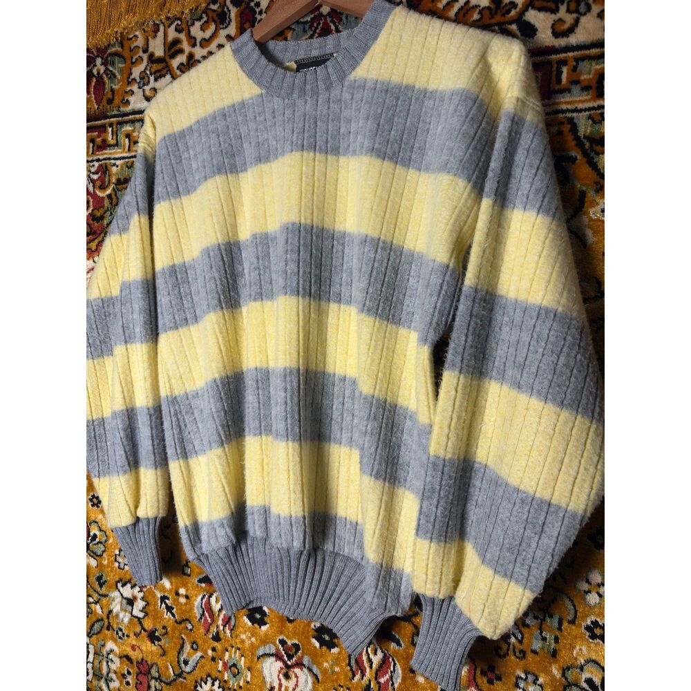 90s VTG Oversized Butter Yellow Striped Ribbed Crewneck Cotton Knit Sweater sz L - Picture 2 of 10